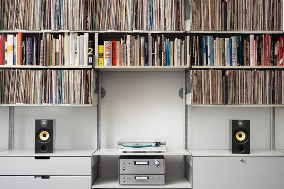 Tornamesa Rotel - Bocinas Bowers and Wilkins